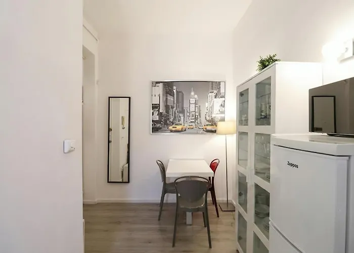 Minimal Hearth Of Apartment Rom